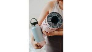 how to carry a yoga mat without a bag